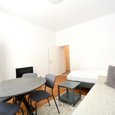 Universum Apartment 4 เวียนนา ภายนอก รูปภาพ